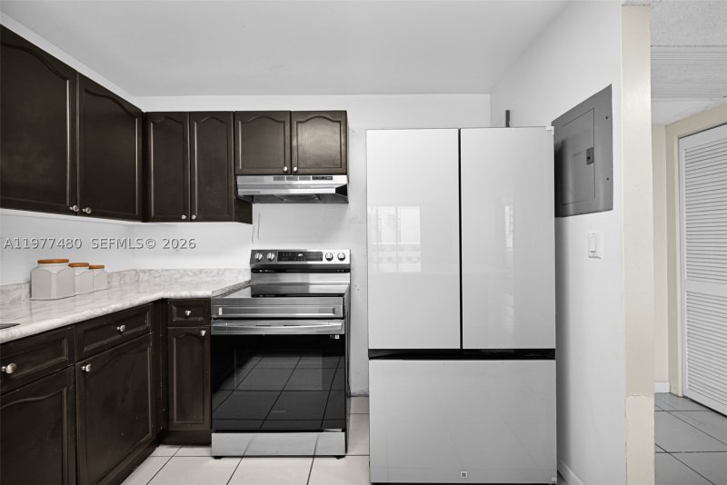 Comprar apartamento en Roney Palace 802