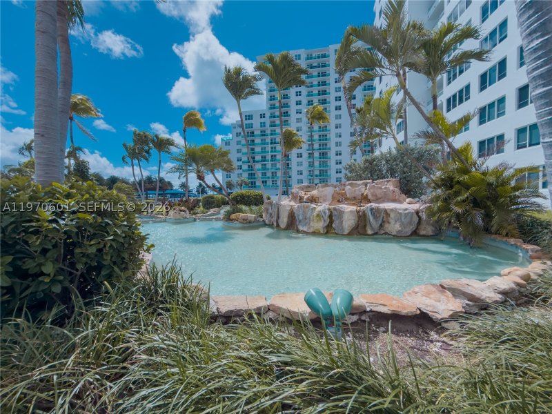 Condo for sale at Carriage Club North 825
