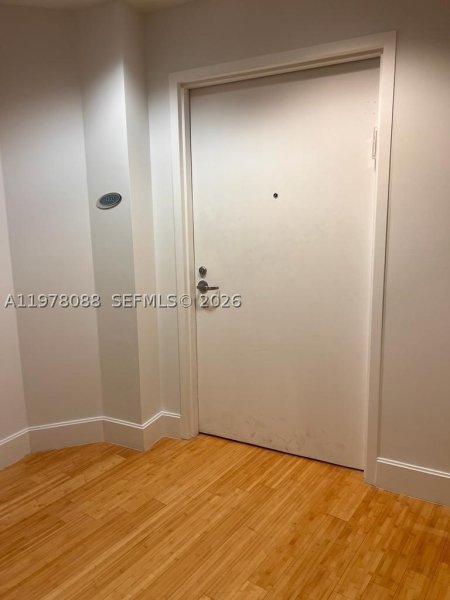 Comprar apartamento no Trump Royale 1202