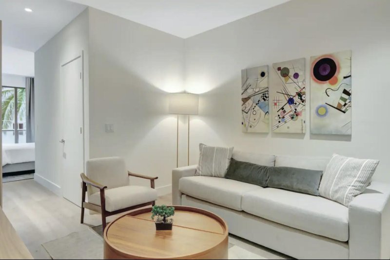 Condo for sale at Smart Brickell III 201