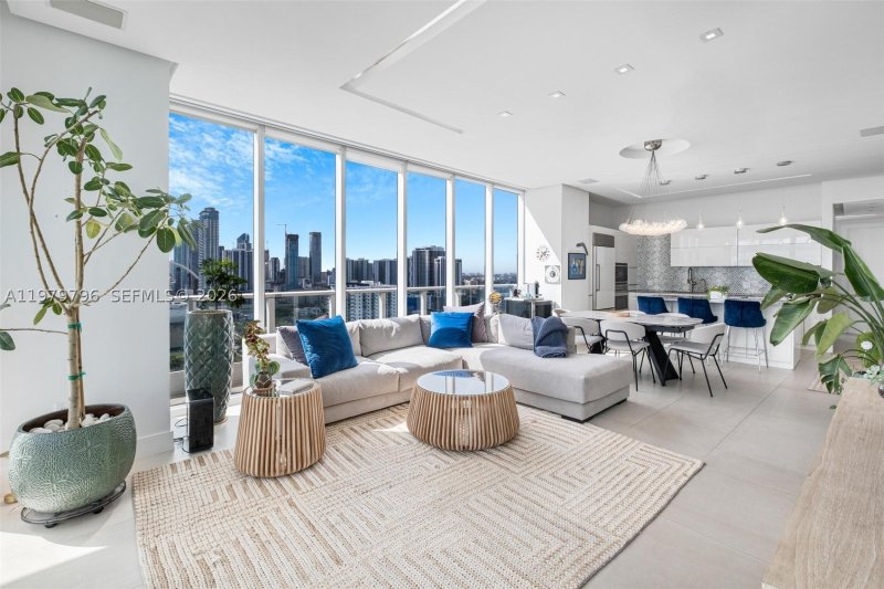 Condo for sale at Paramount Bay 2510