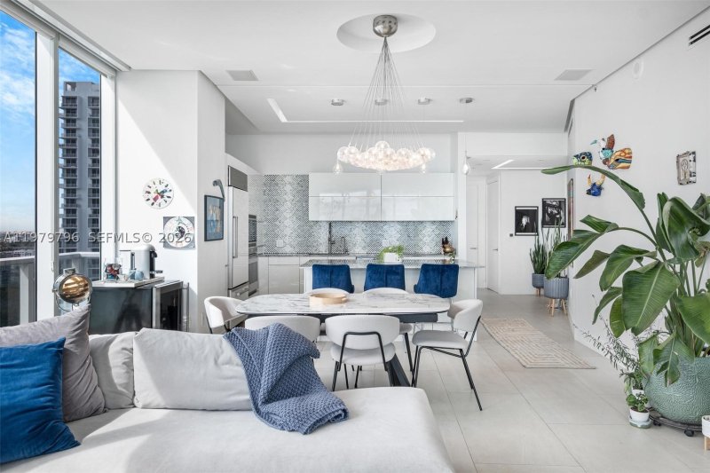 Condo for sale at Paramount Bay 2510