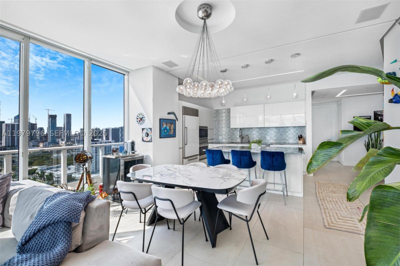 Condo for sale at Paramount Bay 2510