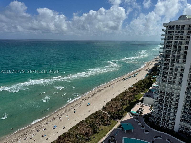 Comprar apartamento no La Perla 2710