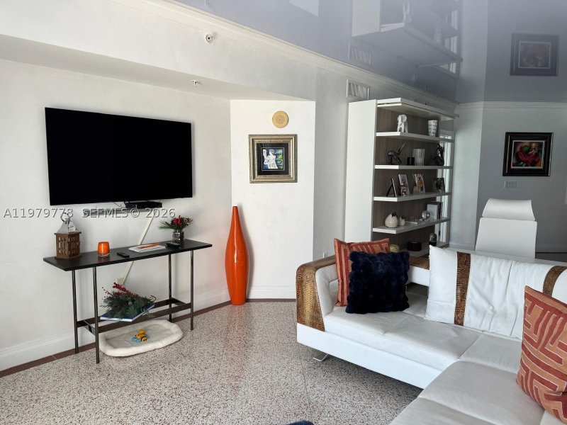 Comprar apartamento no La Perla 2710