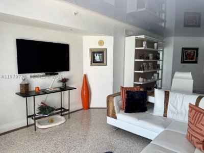 Comprar apartamento no La Perla 2710
