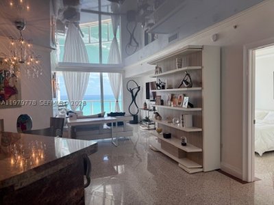 Comprar apartamento no La Perla 2710