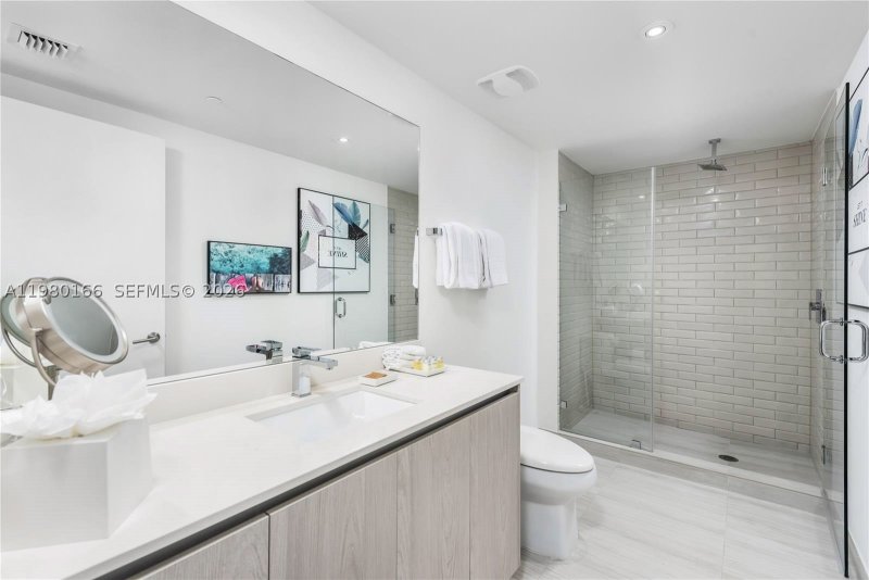 Condo for sale at Hyde Beach House R2804