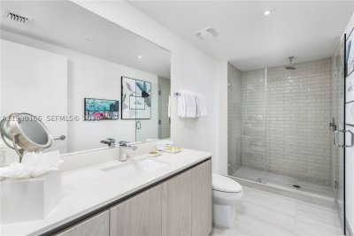 Comprar apartamento en Hyde Beach House R2804