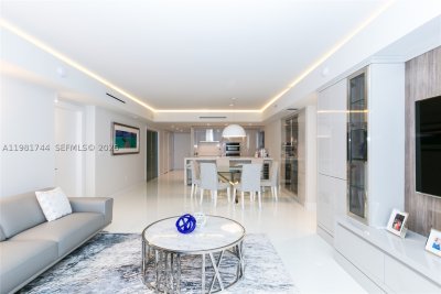 Aluguel de apartamento no Beach Club Two 2903