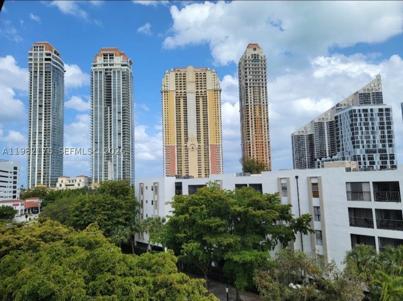 Alquiler de apartamento en Marbella Tower 605