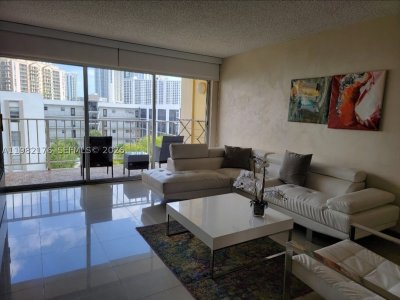 Alquiler de apartamento en Marbella Tower 605