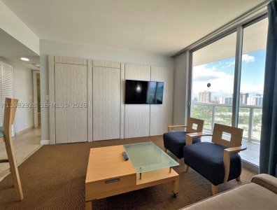 Comprar apartamento en M Resort Residences 1206