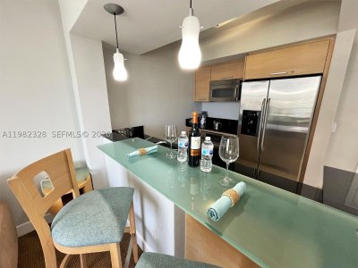Comprar apartamento en M Resort Residences 1206