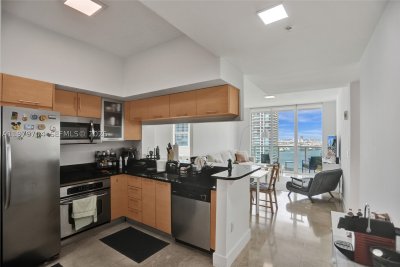 Comprar apartamento no Brickell on the River North 4112