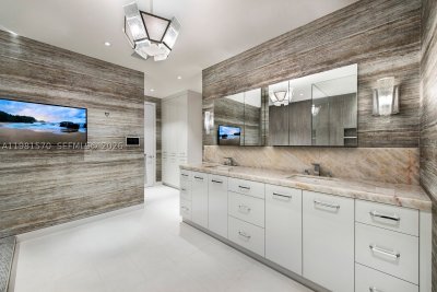 Comprar apartamento en St Regis Bal Harbour North 1701N / 1702