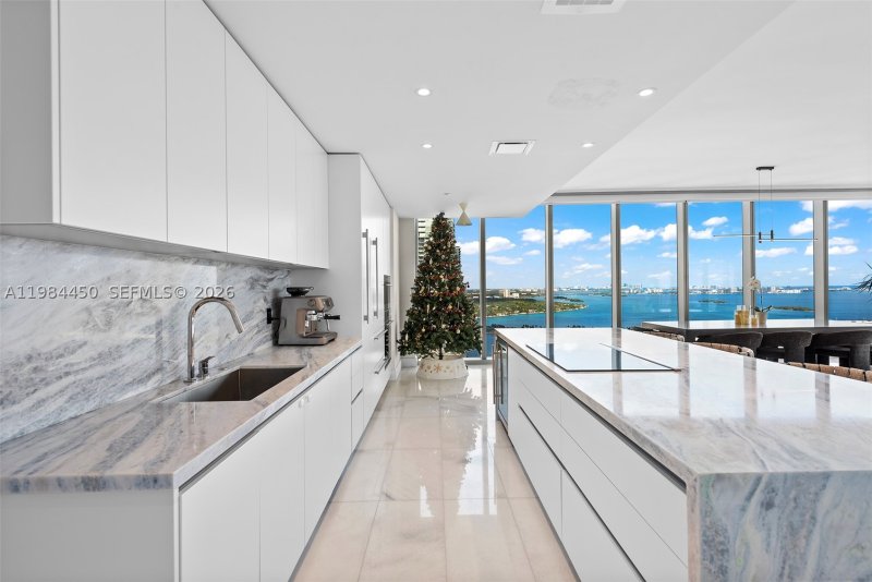 Comprar apartamento no Missoni Baia 3401