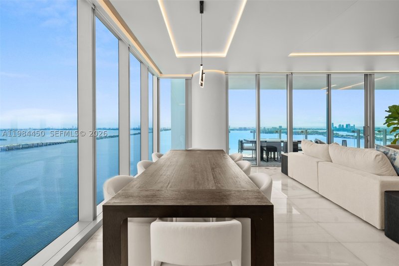 Comprar apartamento no Missoni Baia 3401