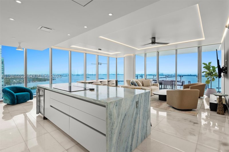 Comprar apartamento no Missoni Baia 3401