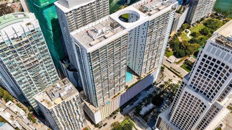 Comprar apartamento en 500 Brickell East Tower 3901