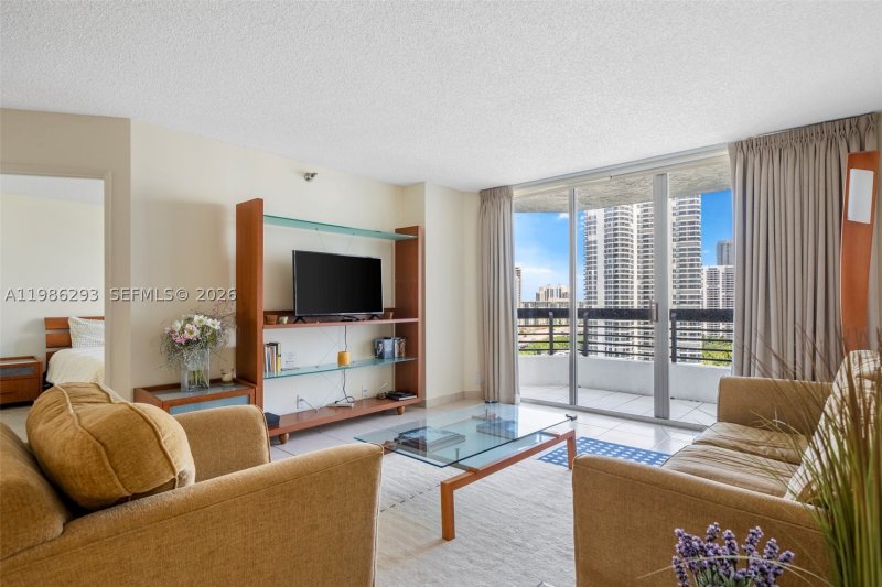 Apartment for rent at Mystic Pointe 600 1810