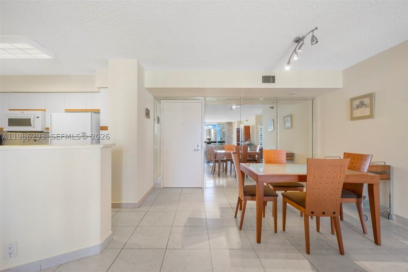 Apartment for rent at Mystic Pointe 600 1810