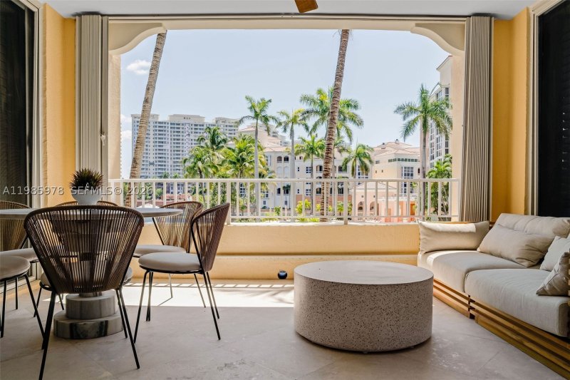 Alquiler de apartamento en Ocean Club Lake Villa One 203