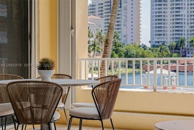 Alquiler de apartamento en Ocean Club Lake Villa One 203