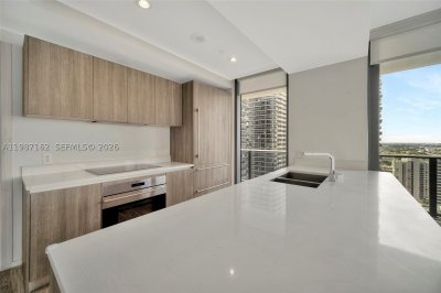 Comprar apartamento en SLS Lux Brickell 2909