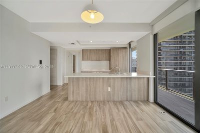 Comprar apartamento en SLS Lux Brickell 2909