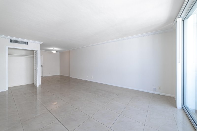 Comprar apartamento en Mirador North Tower 1521