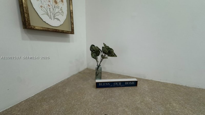 Apartment for rent at Arlen House 915