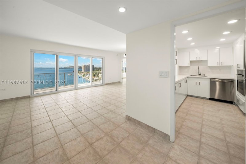 Condo for sale at The Jockey Club I 19D