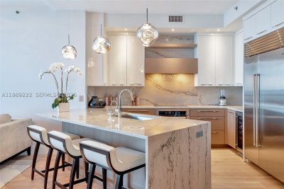 Aluguel de apartamento no Continuum I South 708