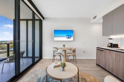 Comprar apartamento no 72 Park Miami Beach 613
