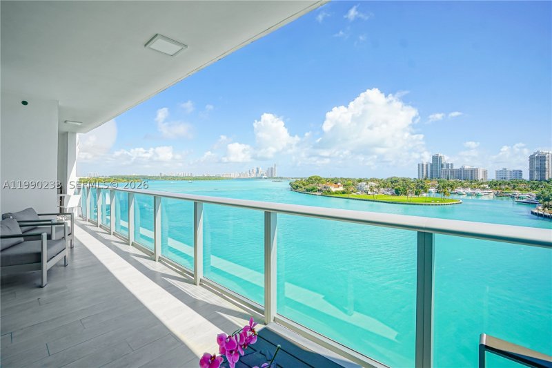 Comprar apartamento en Sereno at Bay Harbor 601