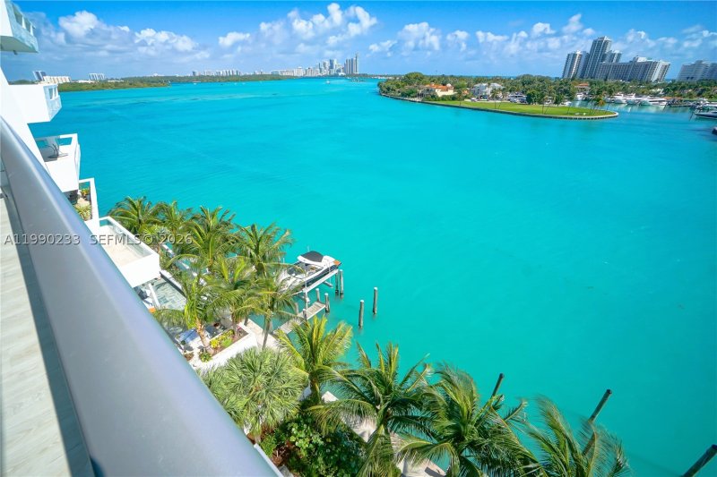 Comprar apartamento en Sereno at Bay Harbor 601