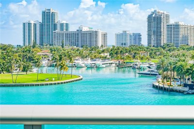 Comprar apartamento en Sereno at Bay Harbor 601