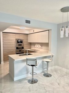Comprar apartamento en Parque Towers at St. Tropez 5-703