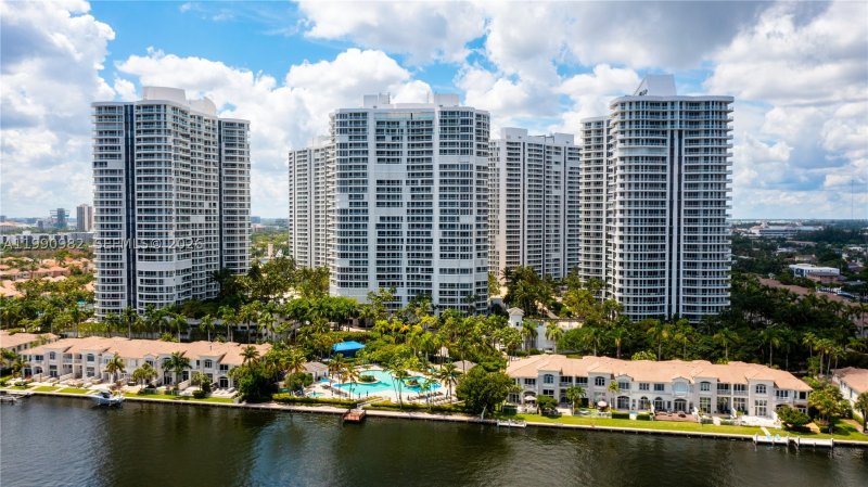 Condo for sale at Atlantic Three at The Point 401