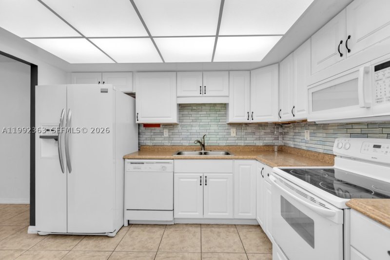 Comprar apartamento en Del Prado South Tower 903