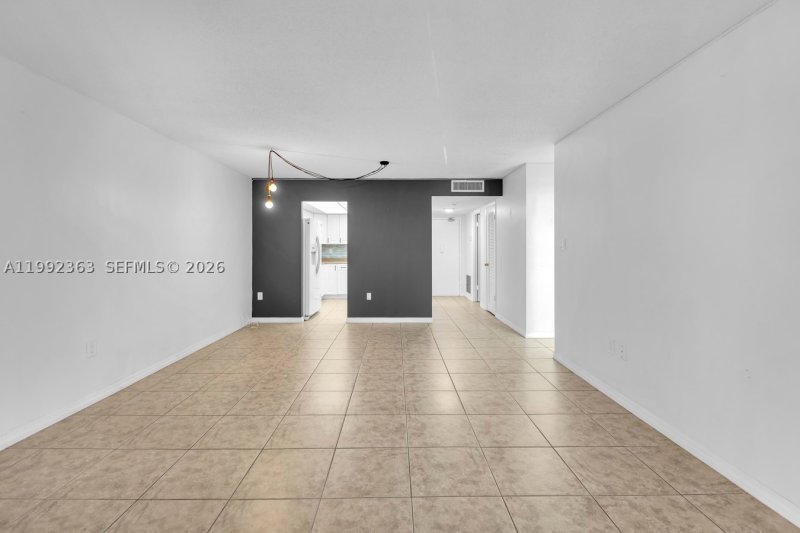 Comprar apartamento en Del Prado South Tower 903