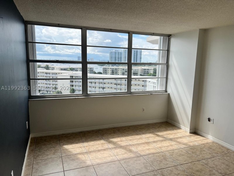 Comprar apartamento en Del Prado Aventura 903