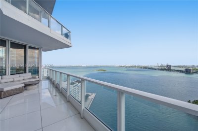 Comprar apartamento no Paramount Bay 2502