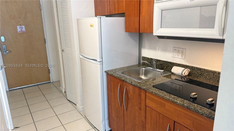 Comprar apartamento no The Club At Brickell Bay 2216