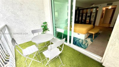 Comprar apartamento no The Club At Brickell Bay 2216