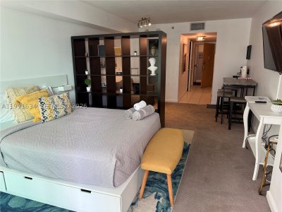 Comprar apartamento no The Club At Brickell Bay 2216