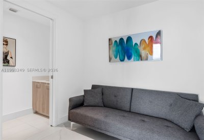 Aluguel de apartamento no Paraiso Bayviews 2407