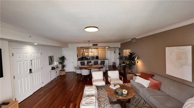 Condo for sale at Jackson Tower 1403f