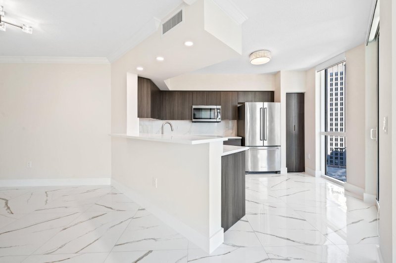Condo for sale at Watergarden 1509